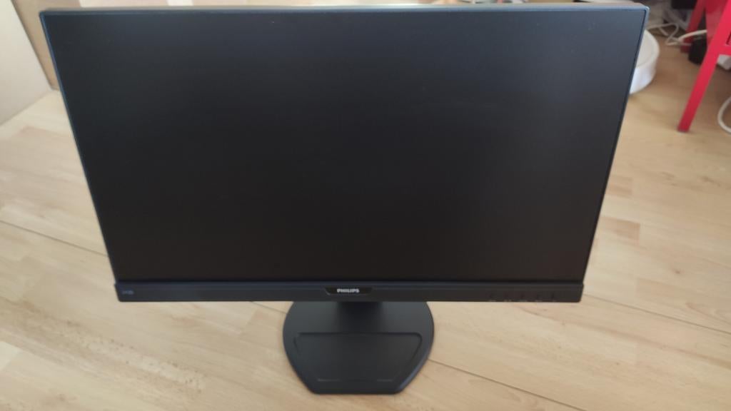 Moniteur PC Philips 24 pouces, 3 à 5 ms, HDMI, 61 à 100 Hz, Full HD