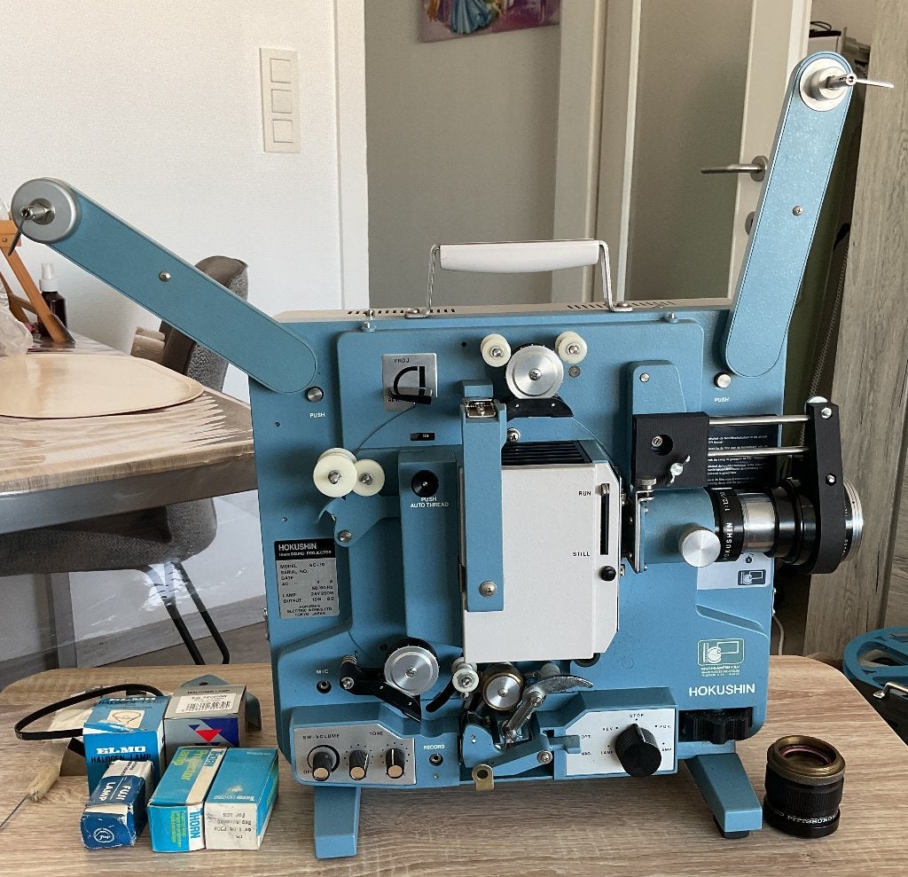 16mm projector met scope lens + zoom + lampen enz, Audio, Tv en Foto, Filmrollen, Ophalen, 16mm film