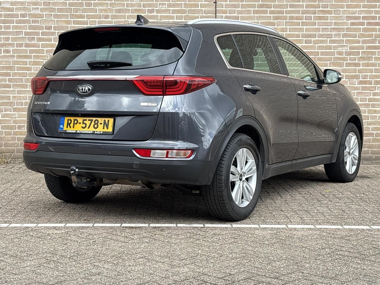 Kia Sportage 1.6 GDI DynamicLine | appareil photo | Cruise |, Autos, Kia, Argent ou Gris, Achat, Entreprise, Boîte manuelle