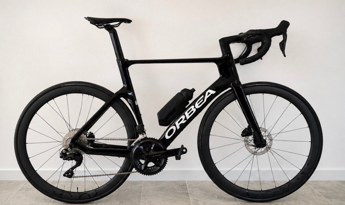 Orbea ORCA AERO (december 2025)M35iLTD 57(metGARMINEDGE 550), Enlèvement, Comme neuf