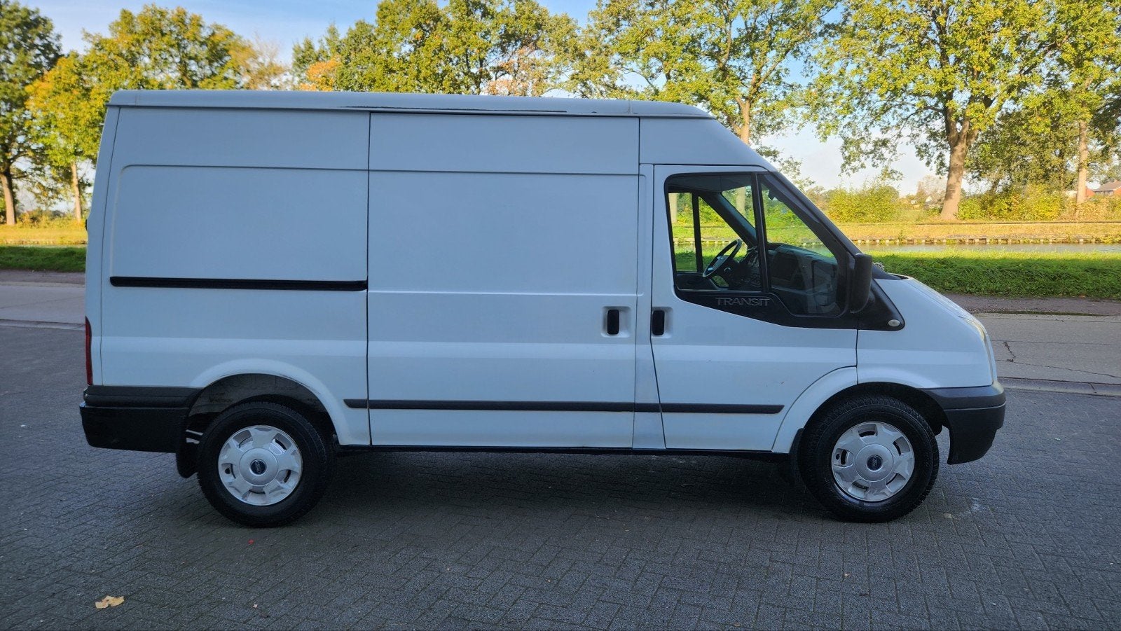 CLIMATISATION FORD TRANSIT LIGHT CARGO APPROUVÉE PAR LA NAVI, Autos, Euro 5, Achat, Ordinateur de bord, Entreprise