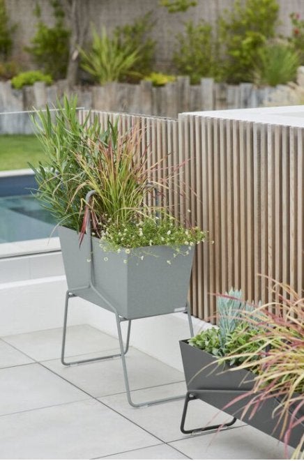 Fermob Basket plantenbak hoog latte Beige, Tuin en Terras, Ophalen of Verzenden, Nieuw, Metaal, Binnen
