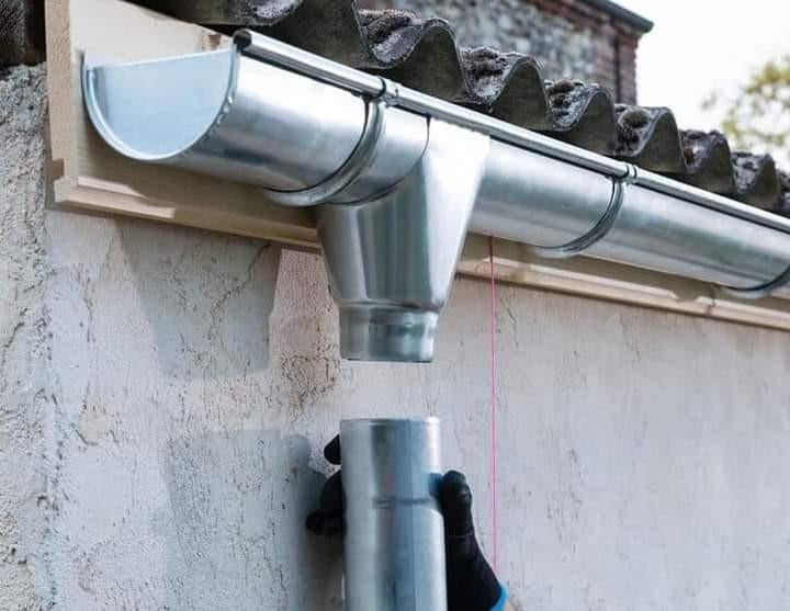 Travaux toiture tous type a-z Reparation ou Renovation, Gouttière