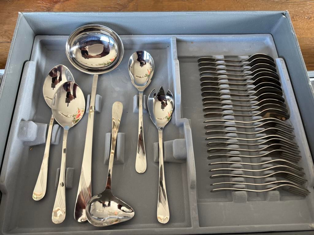 Volledig bestek in inox -12 personen met koffer, Huis en Inrichting, Keuken | Bestek, Ophalen