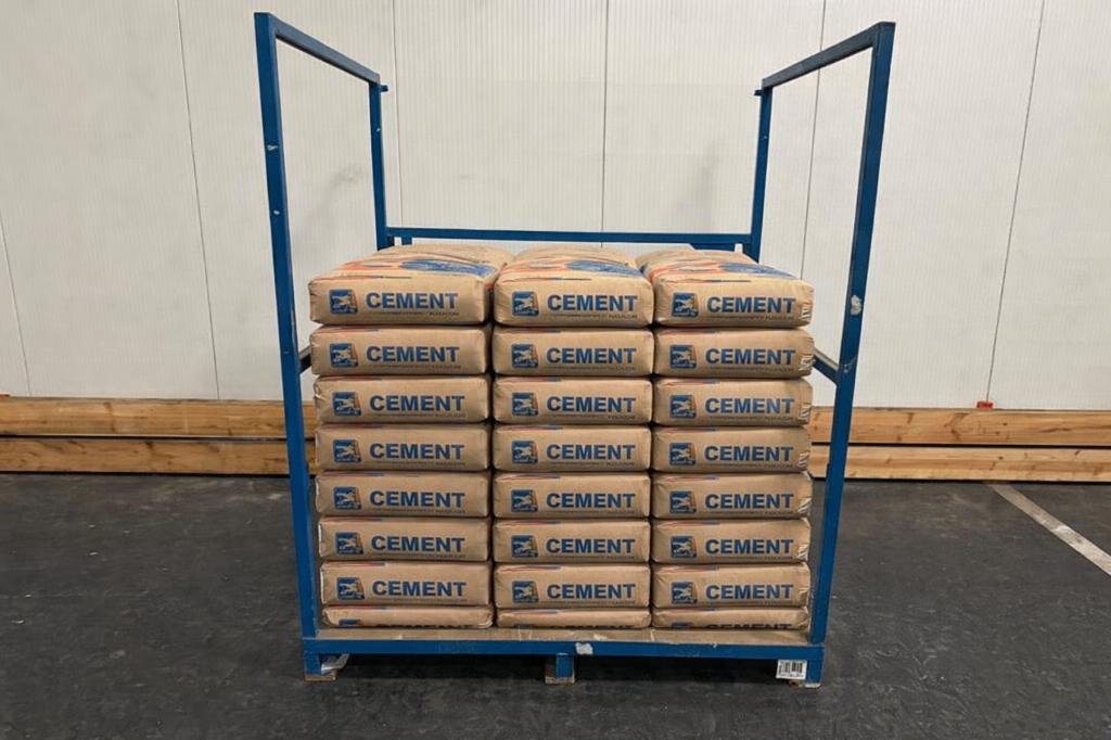 zeer sterk opslagpallet/bandenrek 1600x1200x1900mm -2+1FREE, Ophalen, Gebruikt