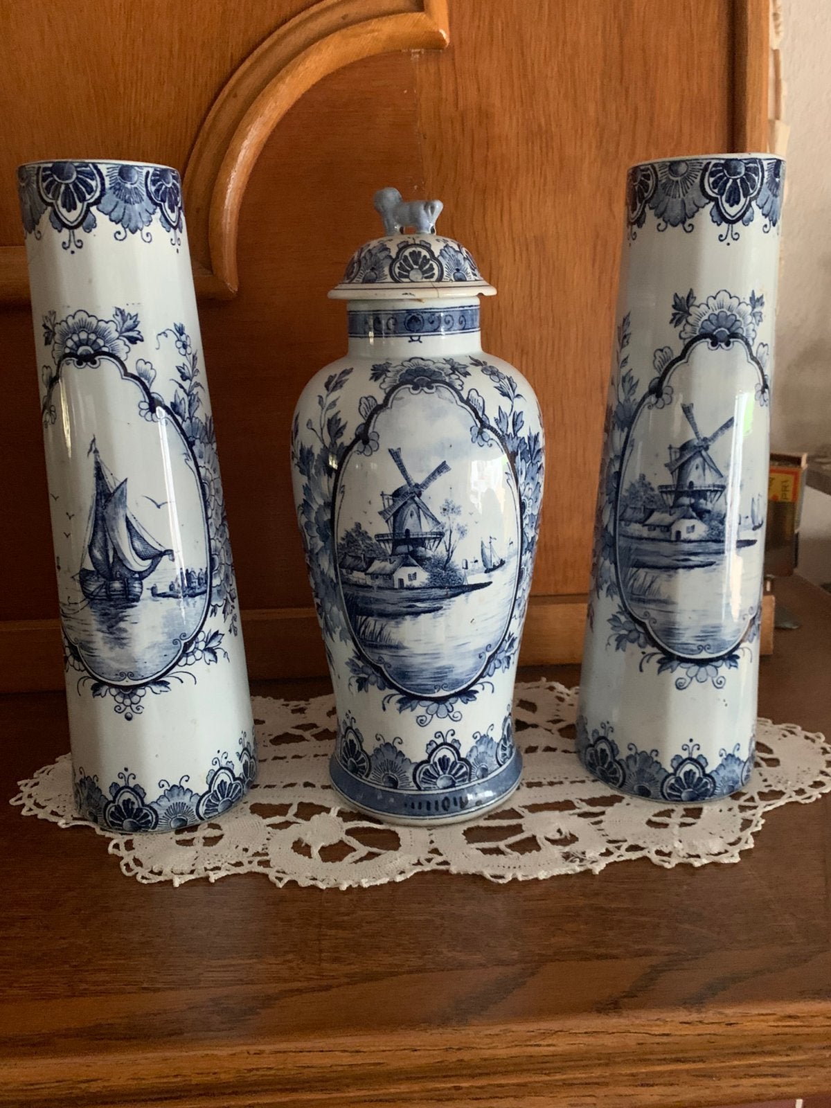 Vazen Delft, Ophalen