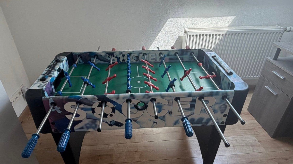 Voetbaltafel, Ophalen, Zo goed als nieuw
