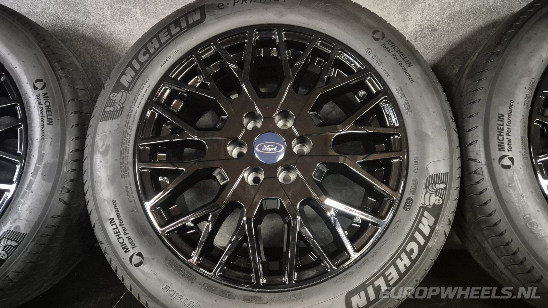 18 inch Ford Transit Custom velgen zomerbanden 6x120, Auto-onderdelen, Banden en Velgen, 18 inch, Bestelwagen, -, -