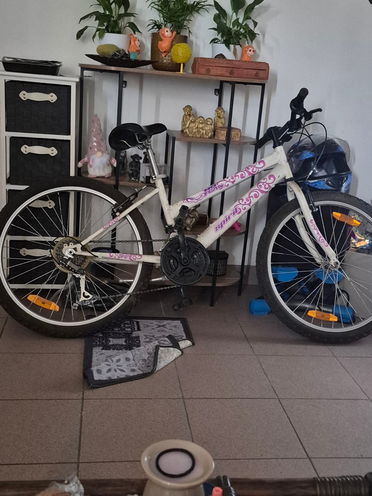 Velo a vendre 70 euro juste remettre une nouvelle selle, Ophalen of Verzenden