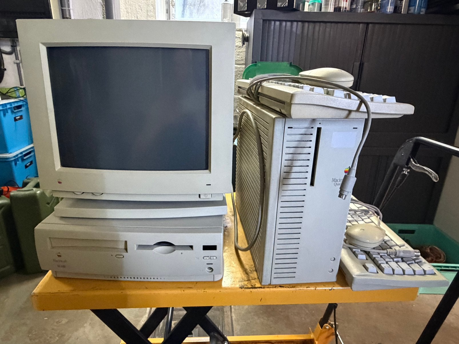Lot Apple Macintosh Vintage – Quadra 700 + LC 630 + écran, Computers en Software, Vintage Computers, Ophalen of Verzenden