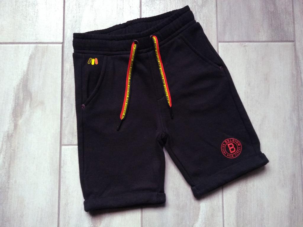 ★ M98 - Korte broek Belgie, Ophalen of Verzenden, Zo goed als nieuw, Jongen, Broek