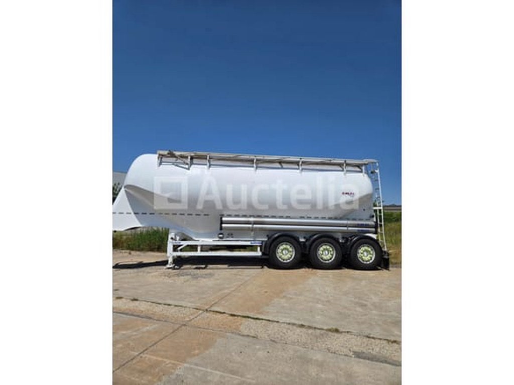 Semi remorque citerne OMEPS CM 1168 BASI ( VIN: ZA9S38A55BAH, Autos, Camions, Achat, Entreprise, Autres carburants, Remorques et Semi-remorques