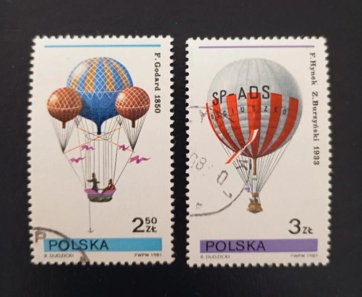 Lot of 2 CTO stamps from Poland - balloons, Postzegels en Munten, Postzegels | Suriname, Verzenden