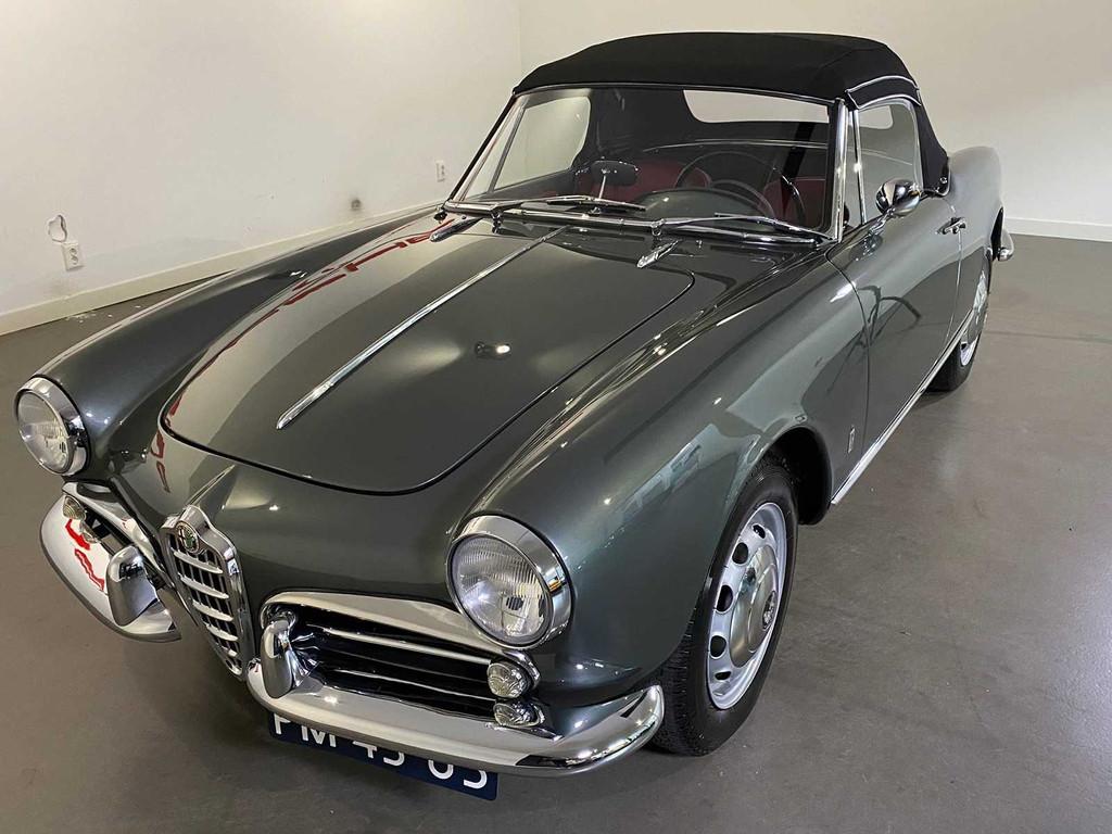 Alfa Romeo Giulietta Spider Cabriolet Oldtimer, Auto's, Oldtimers, Bedrijf, Open dak, Alfa Romeo, Benzine, Cabriolet, Handgeschakeld