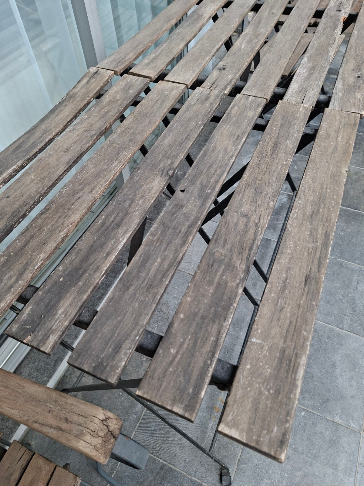 Table. Chaises et fauteuils., Ophalen, Minder dan 3 meter, IJzer, 1 tot 2 meter