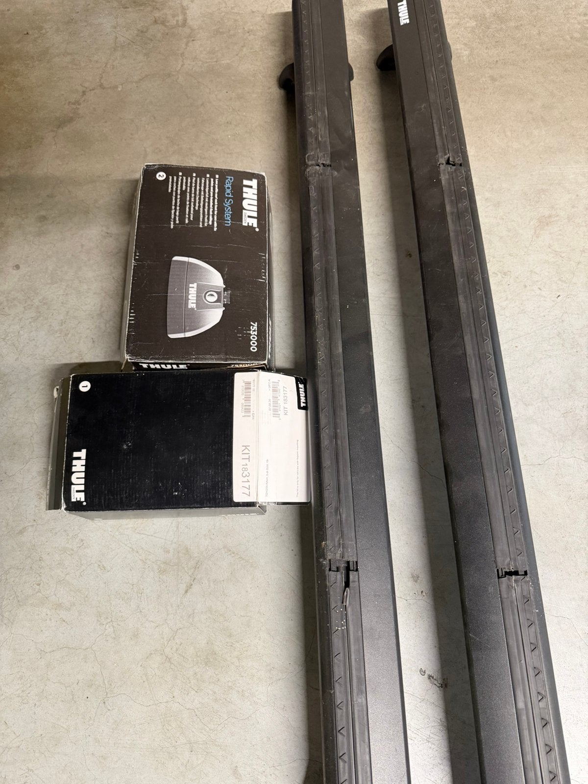 Barres de toit Thule 753000 pour RAV4, Enlèvement, Comme neuf