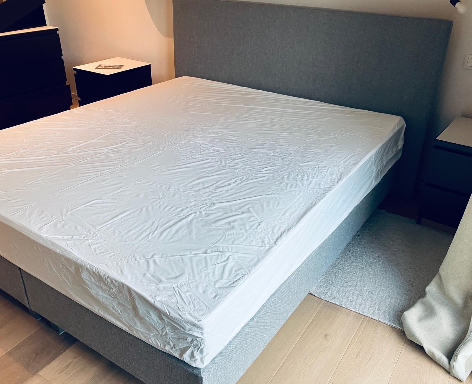 Lit Boxspring + matelas, Enlèvement, Utilisé
