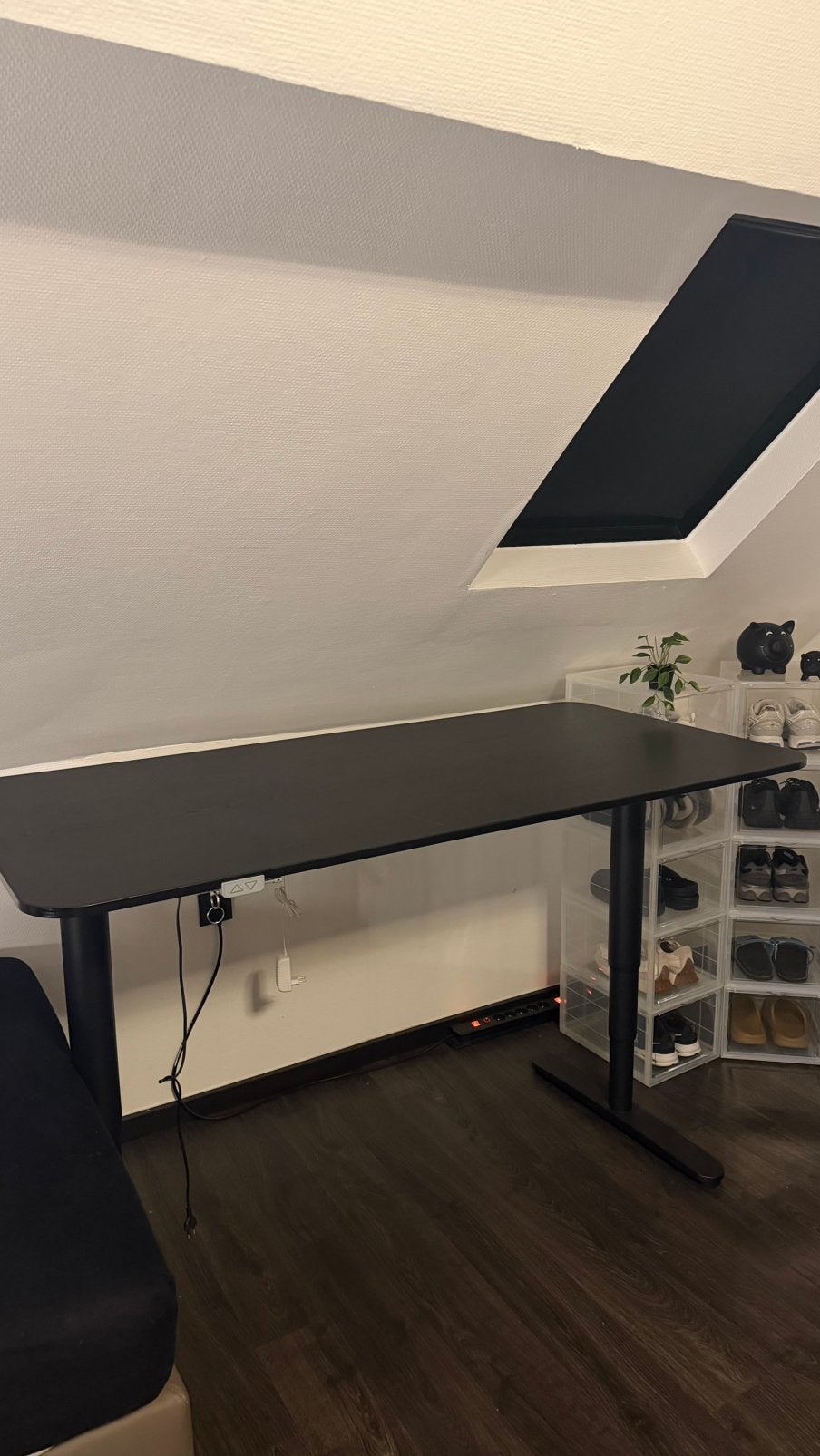 IKEA BEKANT elektrisch zit-sta-bureau 160  80 cm, Huis en Inrichting, Ophalen, Zwart, Elektrisch, Zo goed als nieuw