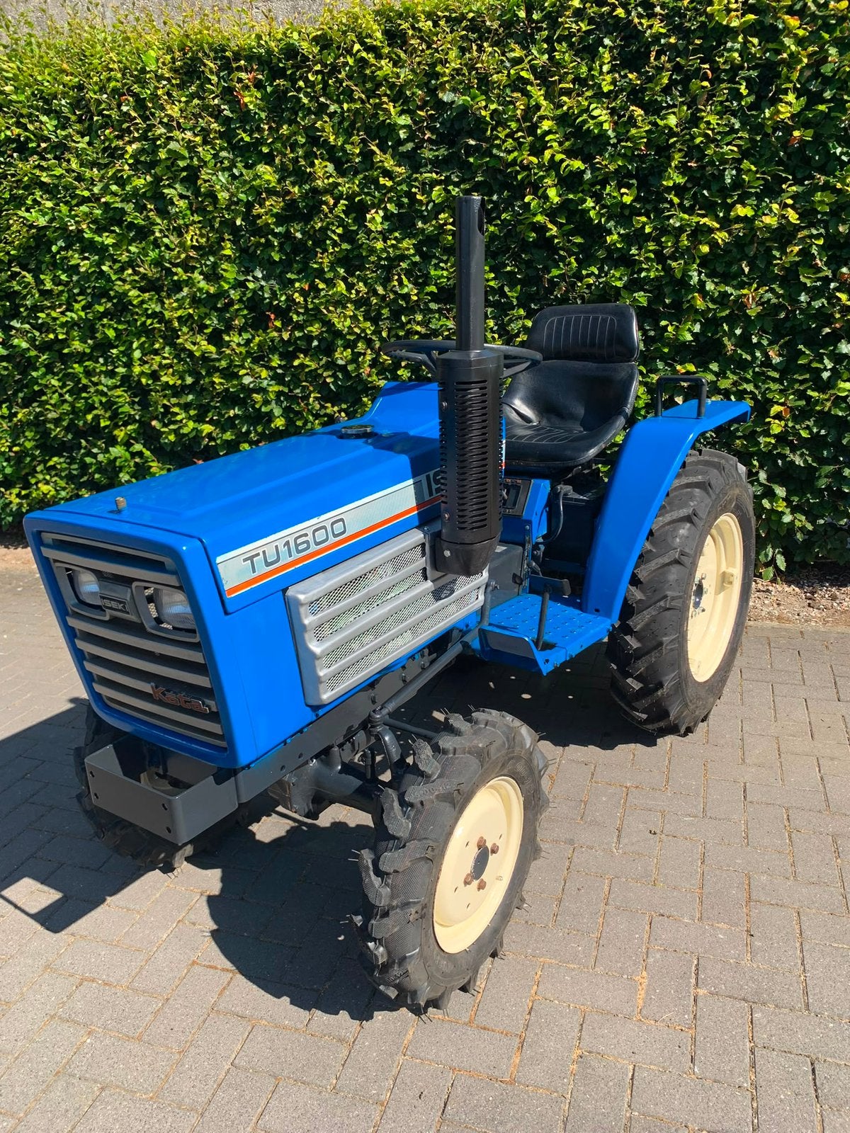 Iseki tu1600 4wd tractor diesel, Zakelijke goederen, Landbouw | Tractoren, Ophalen of Verzenden