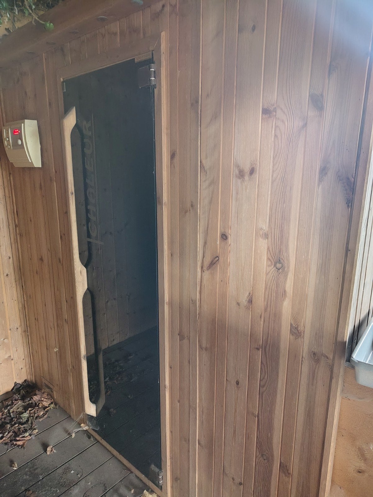 sauna, Enlèvement