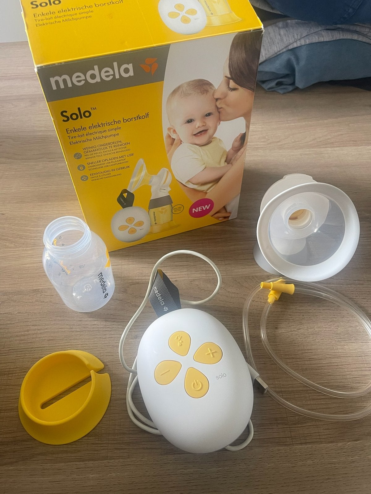 Medela Solo, Ophalen of Verzenden, Zo goed als nieuw, Medela