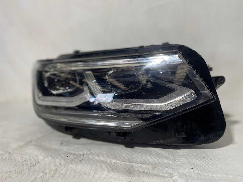 Koplamp rechts LED VW Tiguan 5NB941082C, Auto-onderdelen, Ophalen, Gebruikt, BMW