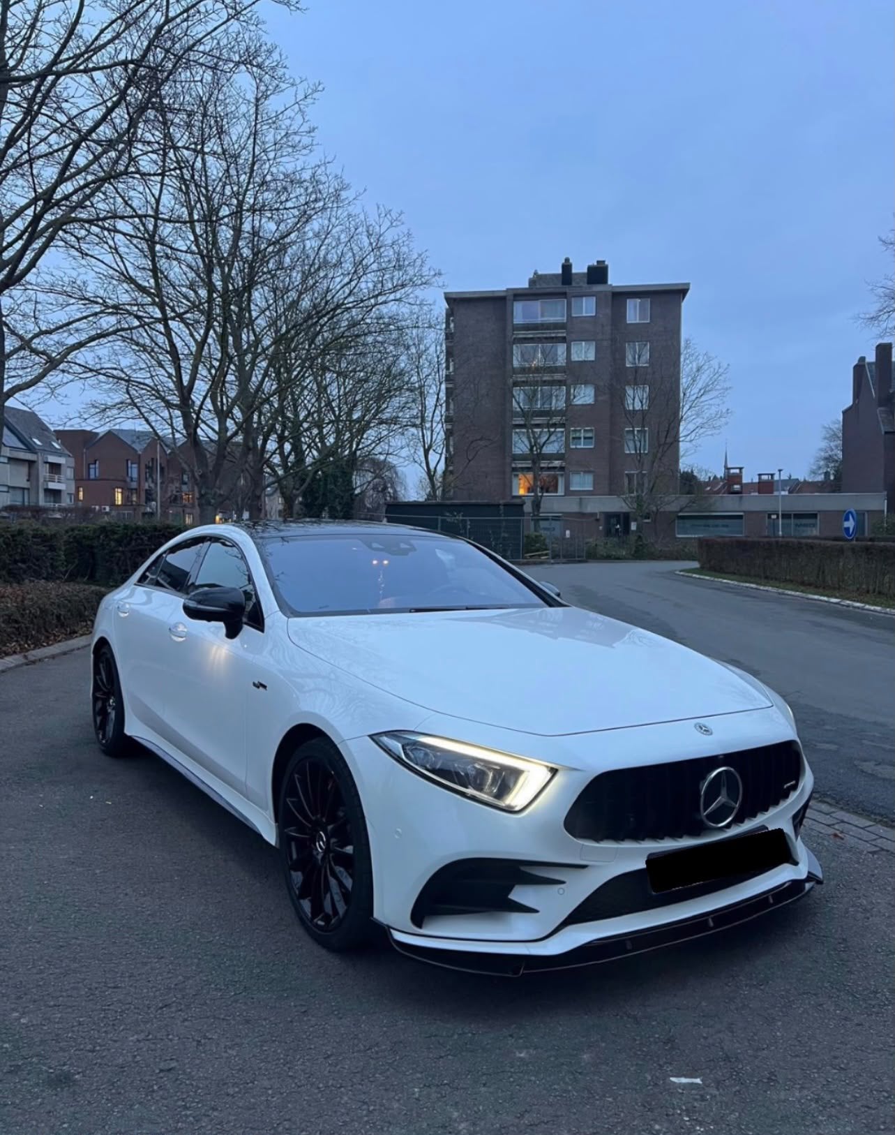 Mercedes CLS 350 Met AMG-Bodykit, Autos, Euro 6, Noir, 5 portes, 220 kW