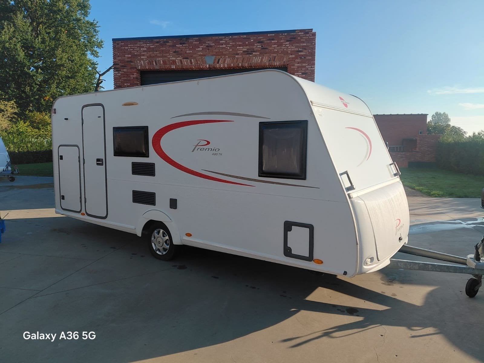 Caravan Burstner bouwjaar 2014 met voortent 6personen, Bedrijf
