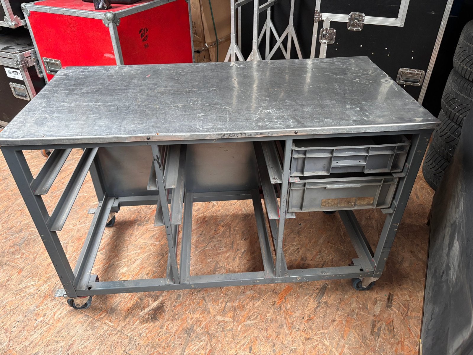 Etablis d’atelier, Bricolage & Construction, Enlèvement, Utilisé, Moins de 70 cm