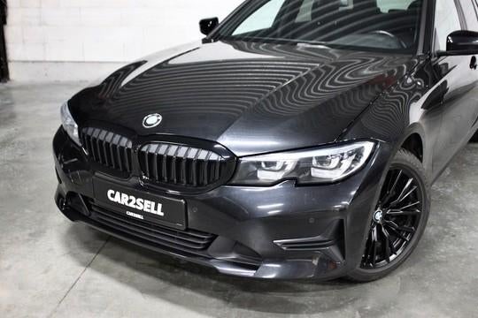 BMW 318da NAVI/LED/CARPLAY/DAB/AIRCO ***12 M GARANTIE***, Autos, Achat, Entreprise, Entretenue par le concessionnaire, Noir