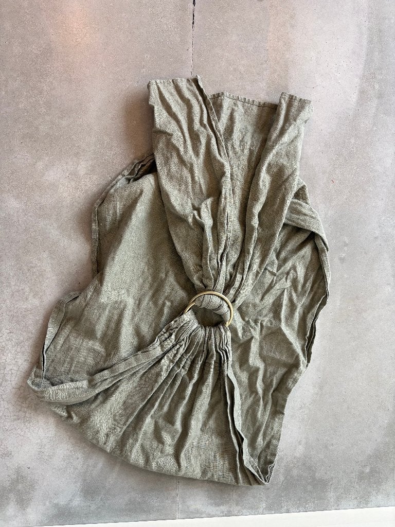 Moon sling (nieuwprijs €90), Enfants & Bébés, Autres marques, Enlèvement ou Envoi, Écharpe de portage, Comme neuf