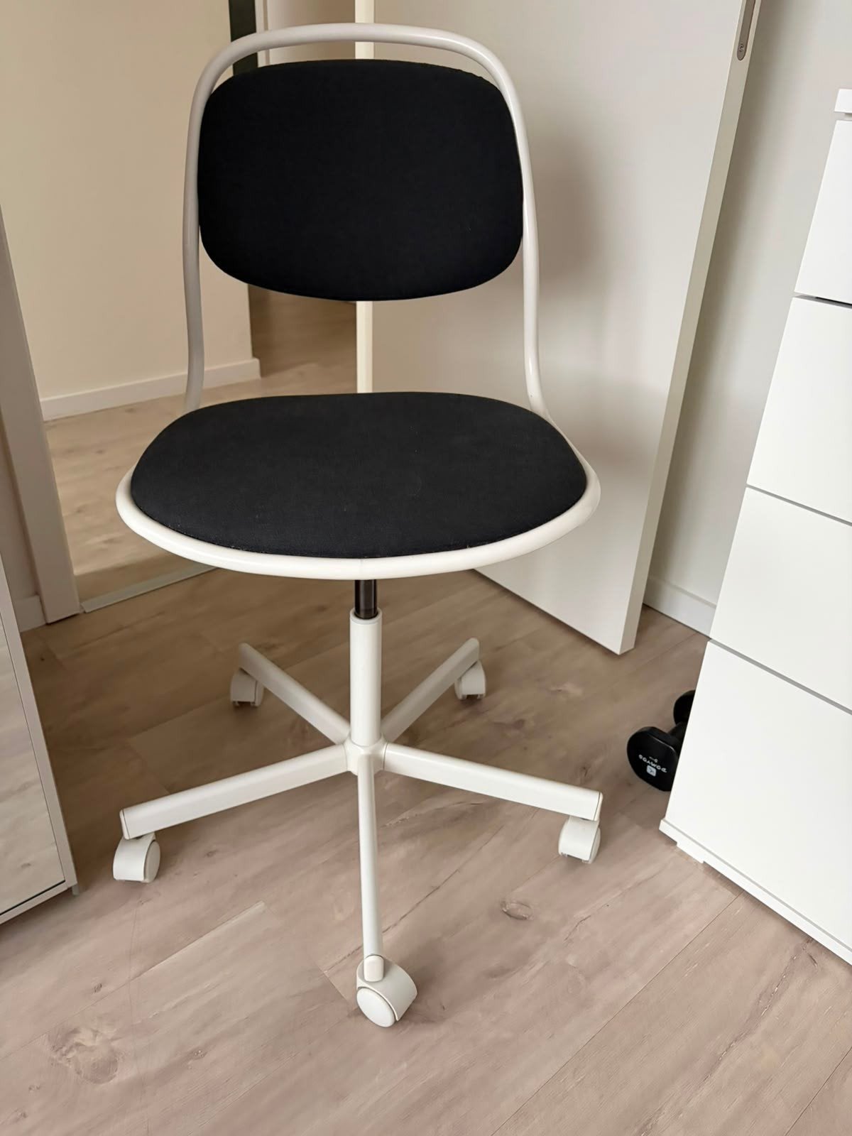 Kinderbureaustoel IKEA, Ophalen