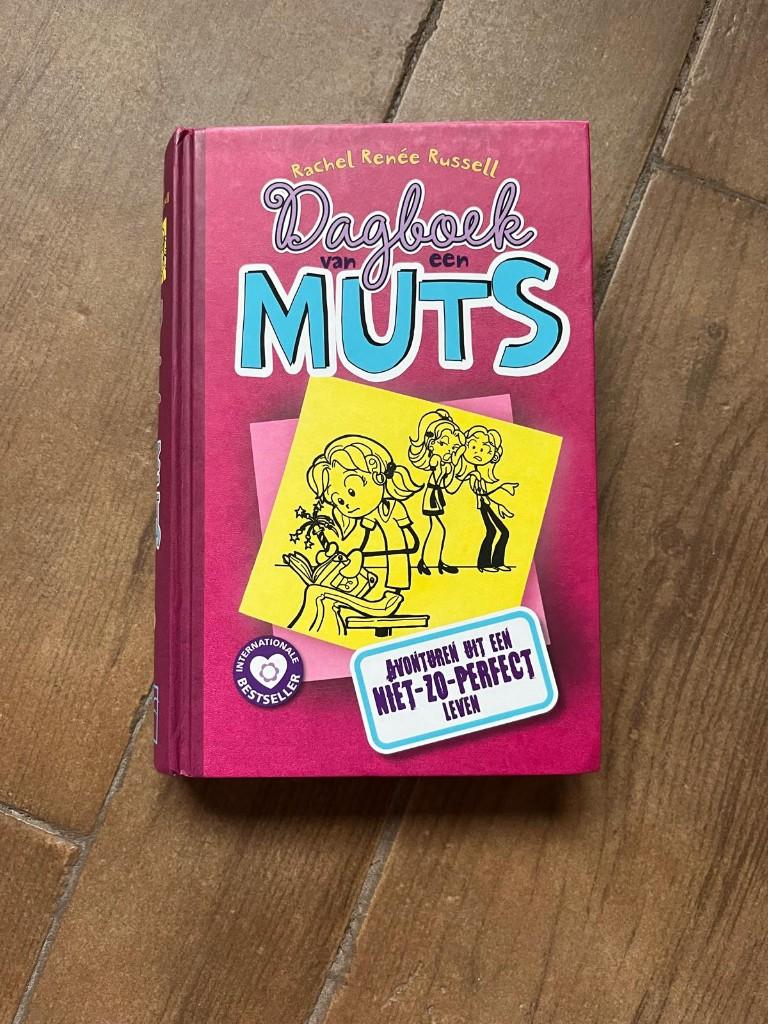 Dagboek van een muts 1 tem 7 (hardcover), Ophalen of Verzenden, Zo goed als nieuw, Rachel Renée Russell, Non-fictie