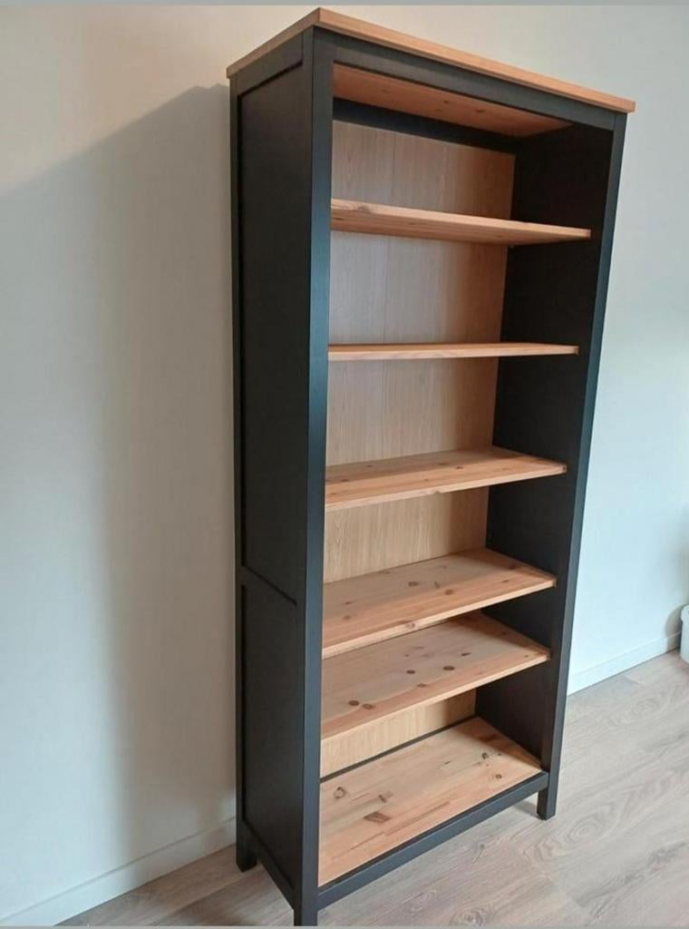 Hemnes Ikea boekenkast, Huis en Inrichting, Ophalen