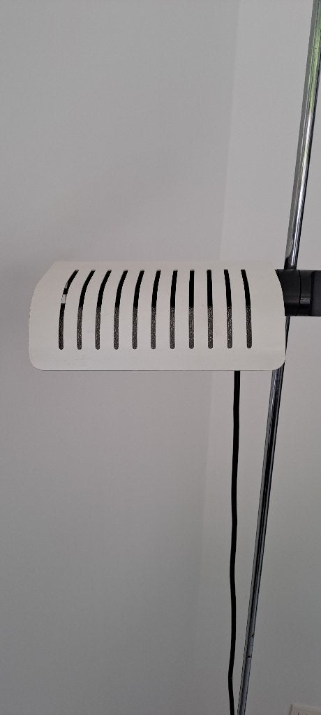 Lampe de sol Joe Colombo Oluce 626L, Antiquités & Art, Art | Objets design, Enlèvement ou Envoi