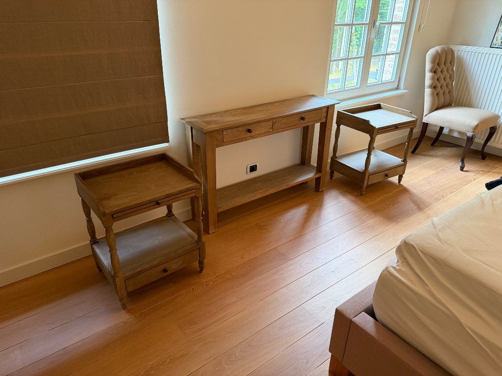 2 nachttafels met bijhorende sidetable, Enlèvement, Comme neuf