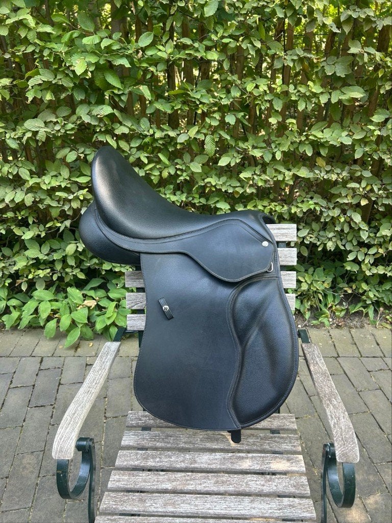 Wintec 500 Jump RearFB HART (black), Dieren en Toebehoren, Paarden en Pony's | Zadels, Ophalen, L (17.5 inch), Gebruikt, Wijd