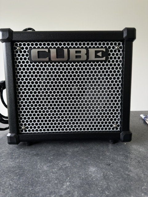 Roland CUBE-10GX gitaarversterker, Muziek en Instrumenten, Ophalen, Zo goed als nieuw, Gitaar, Minder dan 50 watt