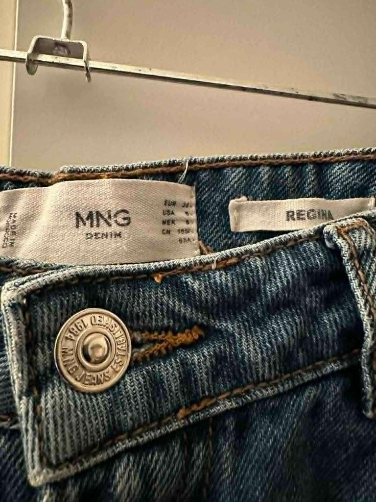 MNG jeans maat S, Kleding | Dames, Spijkerbroeken en Jeans, Mango, Ophalen of Verzenden, Zo goed als nieuw, Blauw