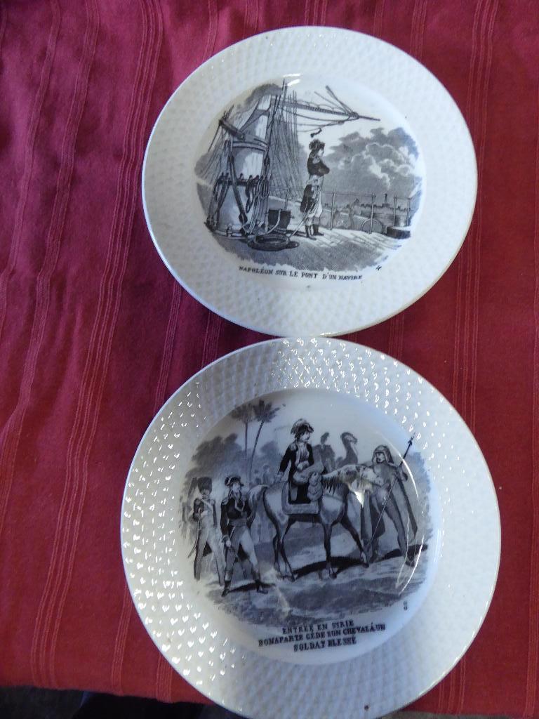 Napoléon , 2 assiettes  17 cm, Antiquités & Art, Enlèvement ou Envoi
