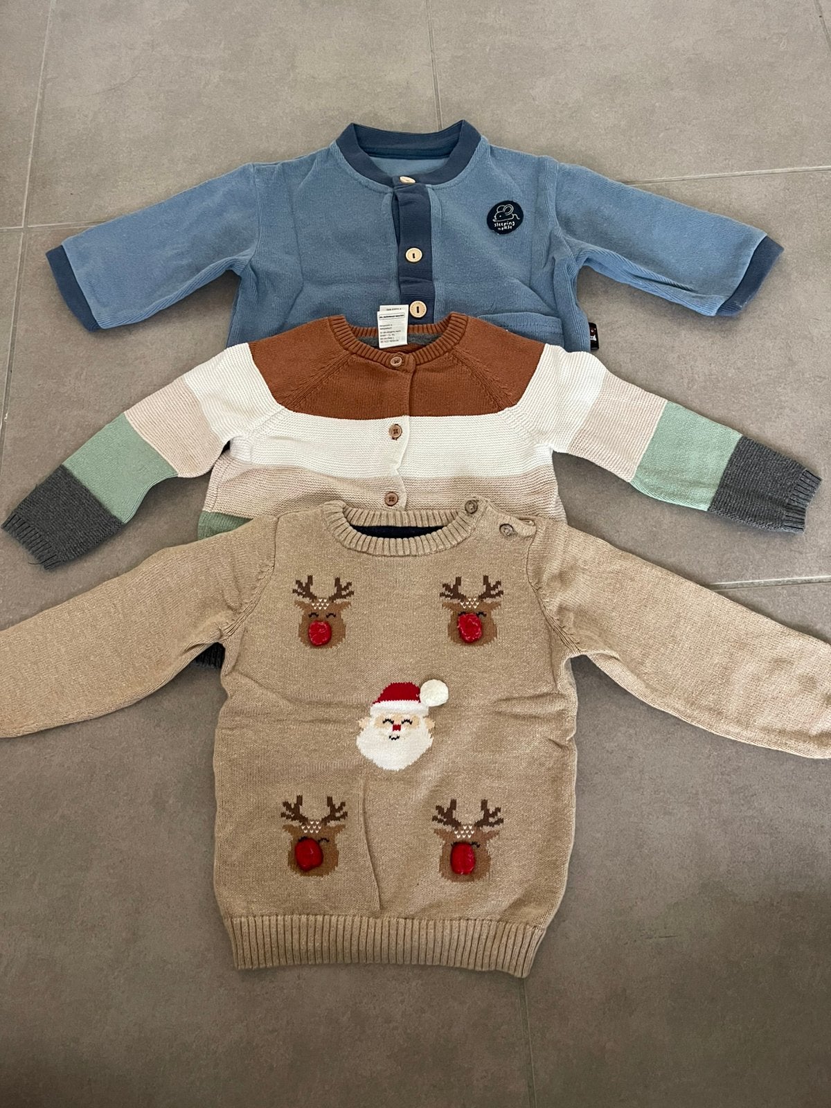 3 baby truien maat 86 – inclusief kersttrui, Kinderen en Baby's, Ophalen, Zo goed als nieuw