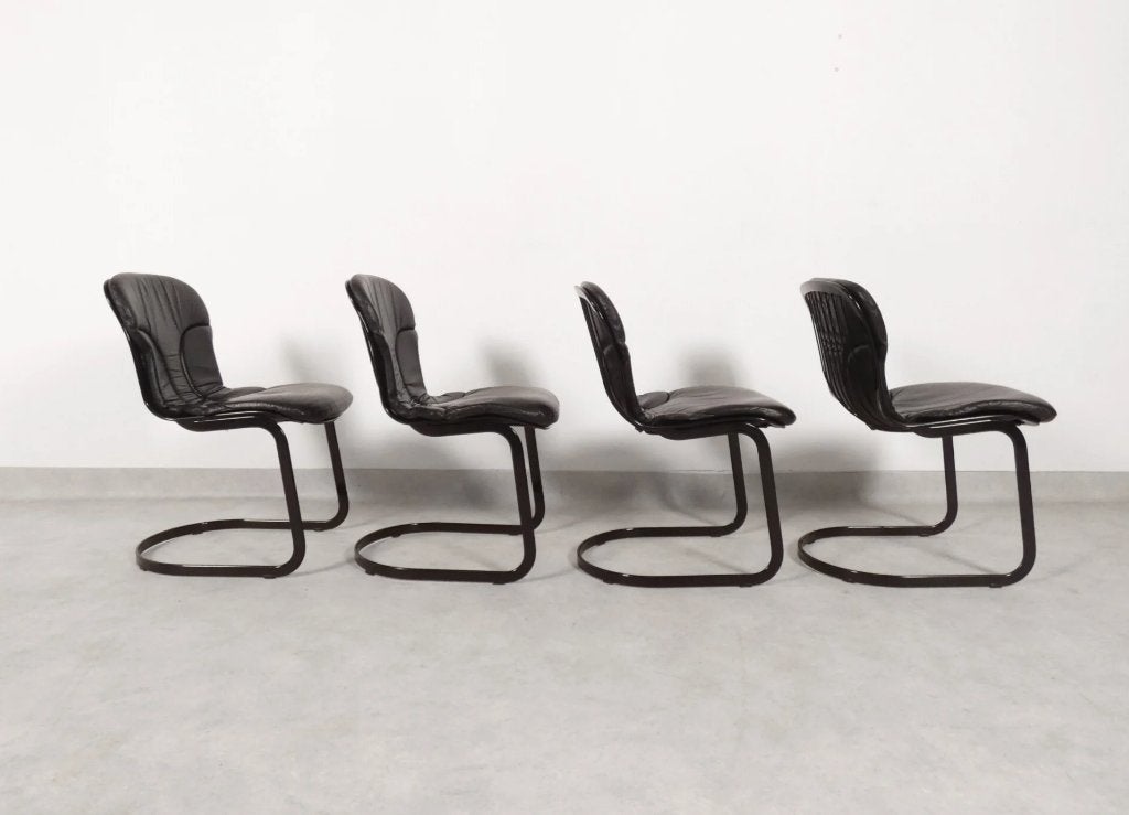 Willy Rizzo - black leather dining chairs - Cidue Italy, Maison & Meubles, Enlèvement ou Envoi, Utilisé, Cuir, Quatre