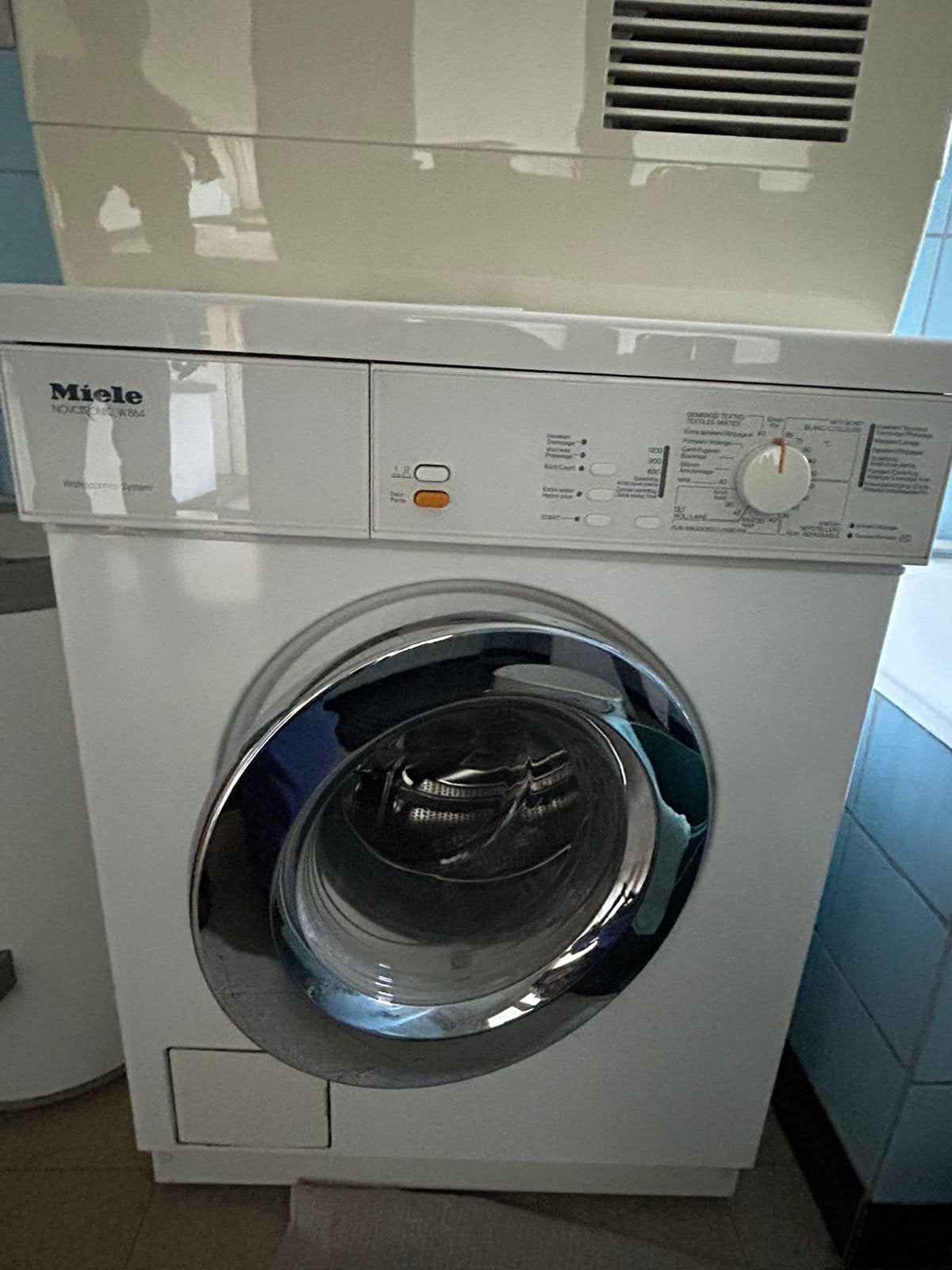 Wasmachine. Droogkast. Droogzwierder, Elektronische apparatuur, Ophalen, Zo goed als nieuw