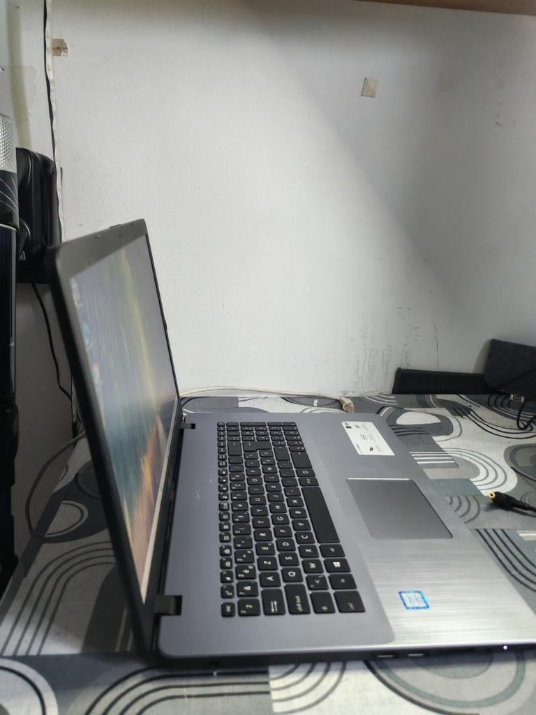 ASUS 17” X705 Laptop – SNEL VERKOOP! 🔥, Computers en Software, Met videokaart, 8 GB, ASUS, Ophalen of Verzenden