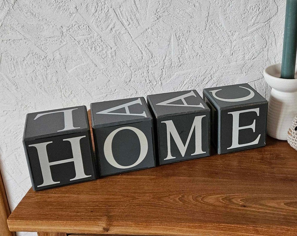 Décoration 4 cubes gris HOME lettres, Enlèvement ou Envoi, Comme neuf, Gris, Bois