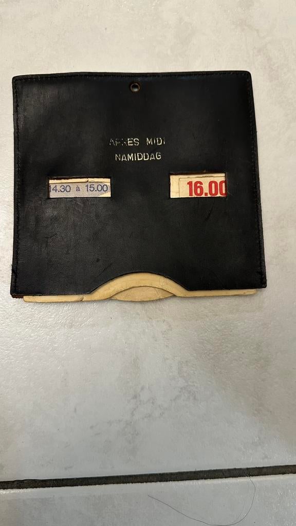 Ancien disque de stationnement, Enlèvement