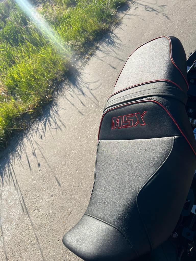 Honda Grom MSX zadel – nieuwstaat, Motoren, Ophalen of Verzenden, Nieuw