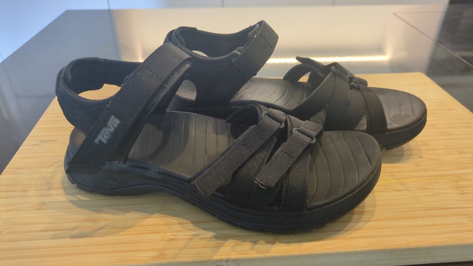 Sandales Teva 37, Enlèvement ou Envoi