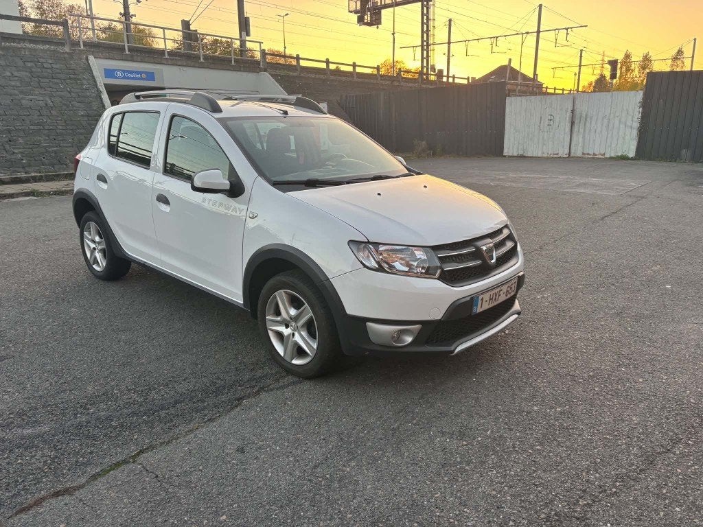 Dacia Sandero 2015 1.5 DCi, Autos, Euro 5, Achat, Entreprise, Ordinateur de bord