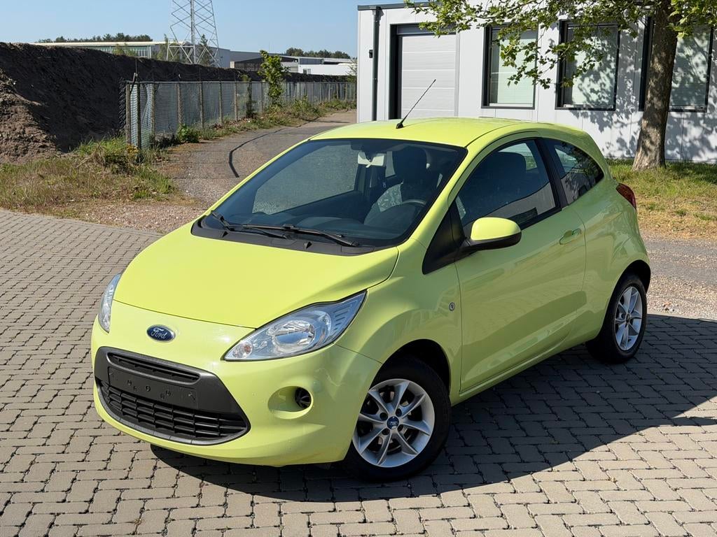 Ford Ka / 2013 / Benzine / Gekeurd vvk, Autos, Euro 5, Achat, Ka, Carnet d'entretien